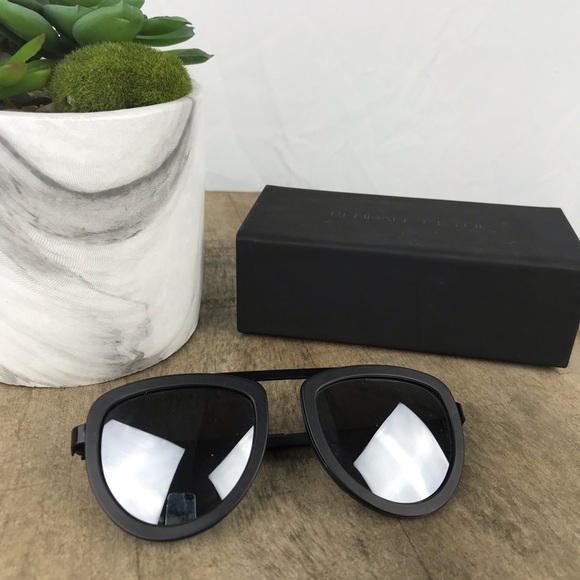 Kendall & Kylie Accessories - Kendall + Kylie Flat Top Jones Sunglasses